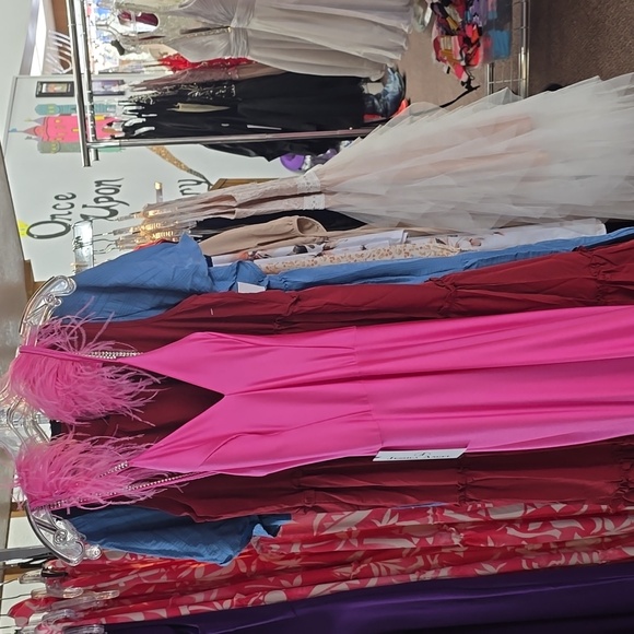 Medium  Pink Prom Dress - Picture 1 of 6